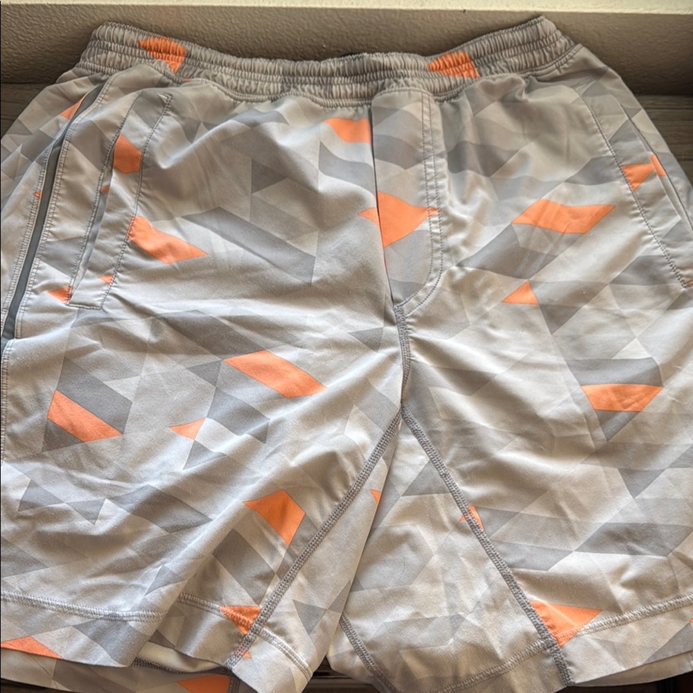 Lululemon Gray and Orange Patterned Shorts Rare Pace Breaker with Liner